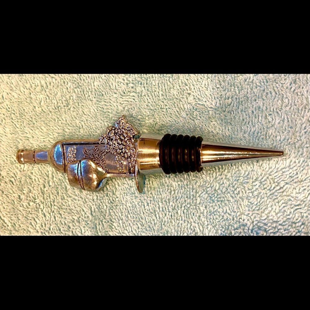 Silver Toned Wine Stopper: Grapes, Wine Bottle, Wine Glass Excellent Condition.